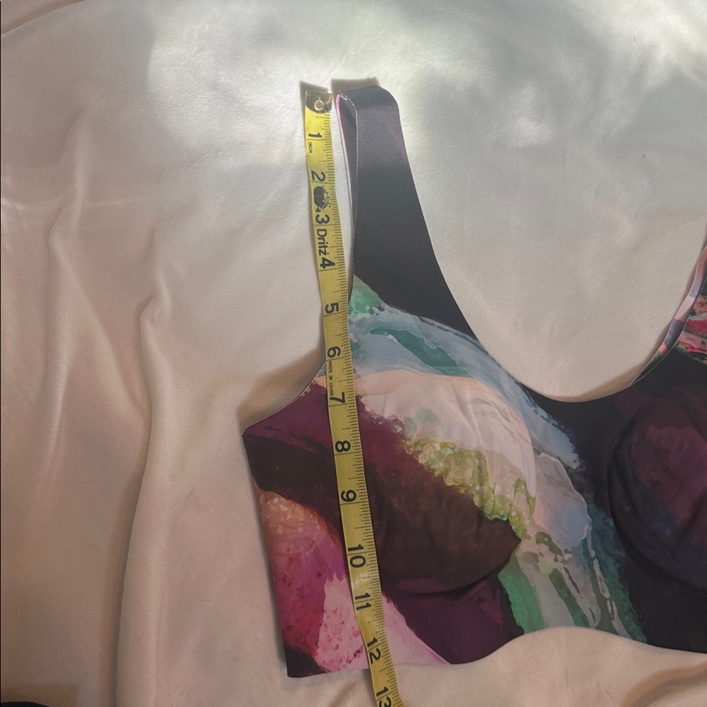 Knix Seamless Bra. Size Large. Light Removeable Padding. Luxe Lift Pullover. - Picture 5 of 7